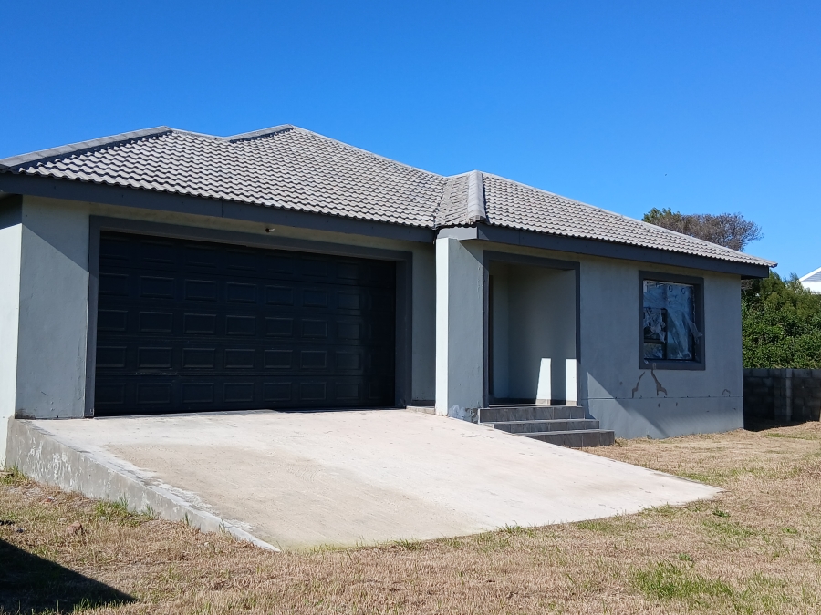 3 Bedroom Property for Sale in Paradise Beach Eastern Cape